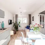 Jade With Private Parking Apartment Zandvoort