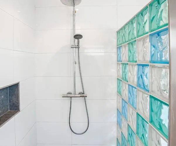 Jade With Private Parking Apartamento *